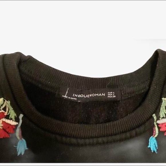 Black Floral Embroidered Sweater - Picture 3 of 3